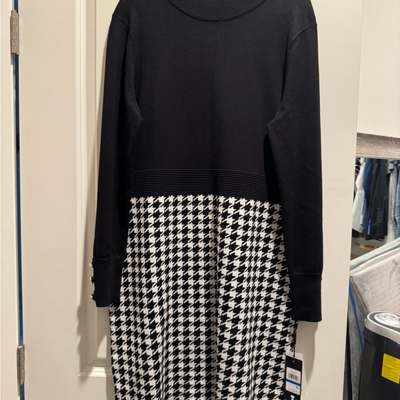 Karl Lagerfeld Dresses & Skirts - Karl Lagerfeld Black and White Houndstooth Dress